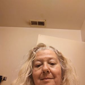 Meet your Posher, Joanne